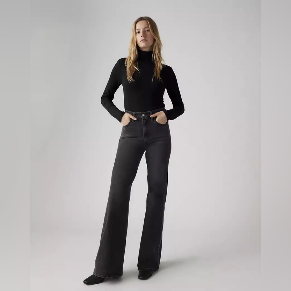 Levi’s Premium Rib Cage Flare Jean